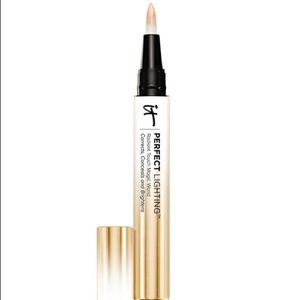 it Cosmetics Perfect Lighting Radiant Touch Magic Wand in Radiant Light